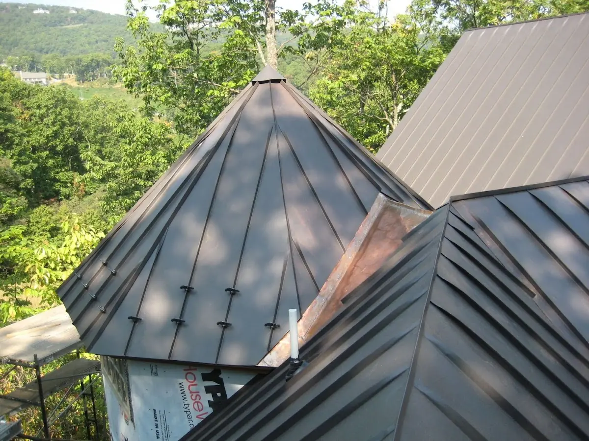 Professional Roof Tarp Installation by Craftsman Roofing in Nass